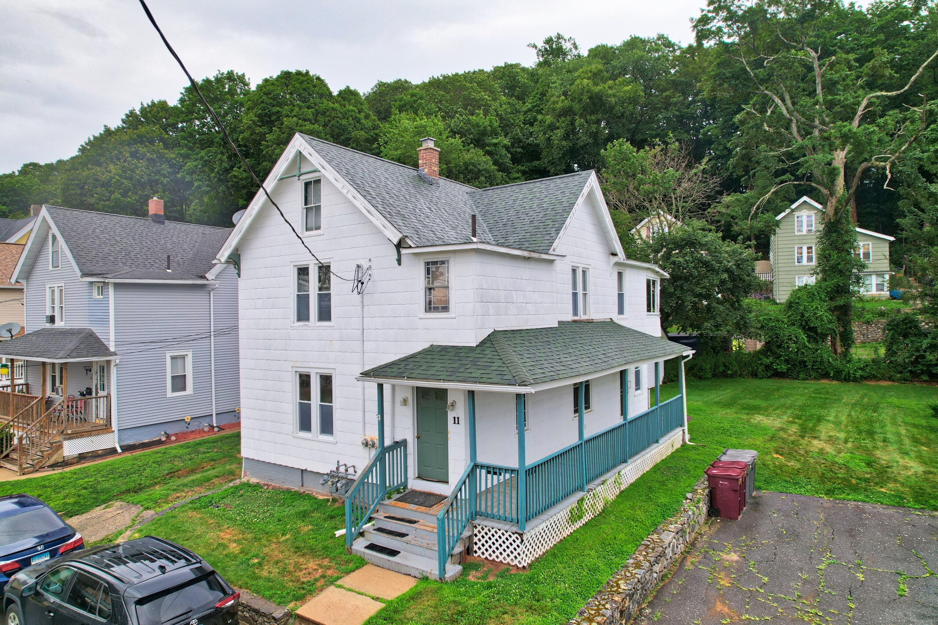 11 Bradley Street