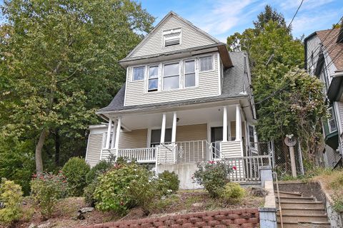 Photo of 184 Buckingham Street, Waterbury, CT 06710 (MLS # 24133535)