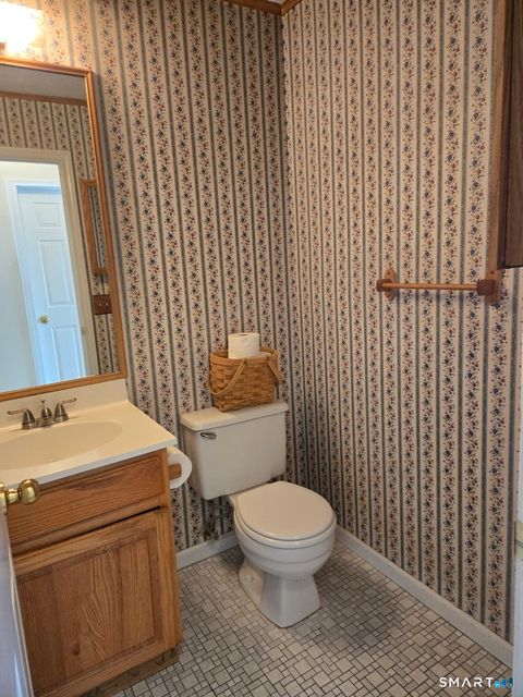 Tiny photo for 14 Tulip Drive #D, Seymour, CT 06483 (MLS # 24153815)