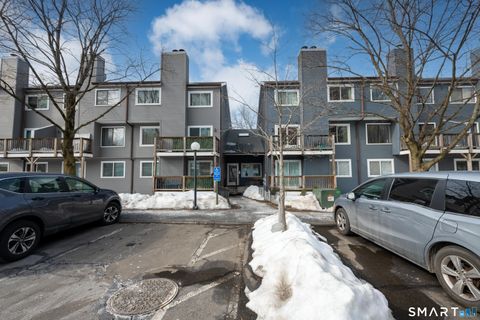 Photo of 14 Newtown Road #A5, Danbury, CT 06810 (MLS # 24156365)