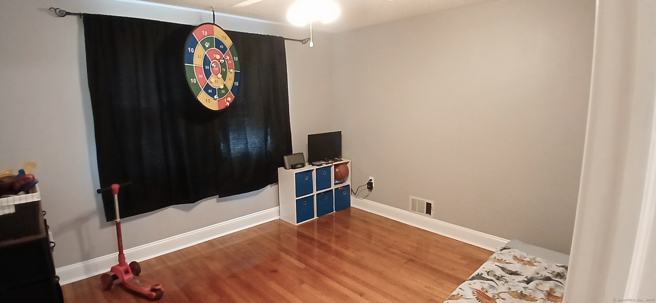 Torrington, Connecticut 06790, United States, 4 Bedrooms Bedrooms, ,2 BathroomsBathrooms,Residential,Active,197035