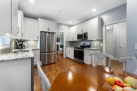 Tiny photo for 1 Thistle Down Way #1, Farmington, CT 06032 (MLS # 24199816)