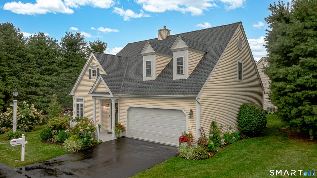 Photo of 1 Thistle Down Way #1, Farmington, CT 06032 (MLS # 24199816)