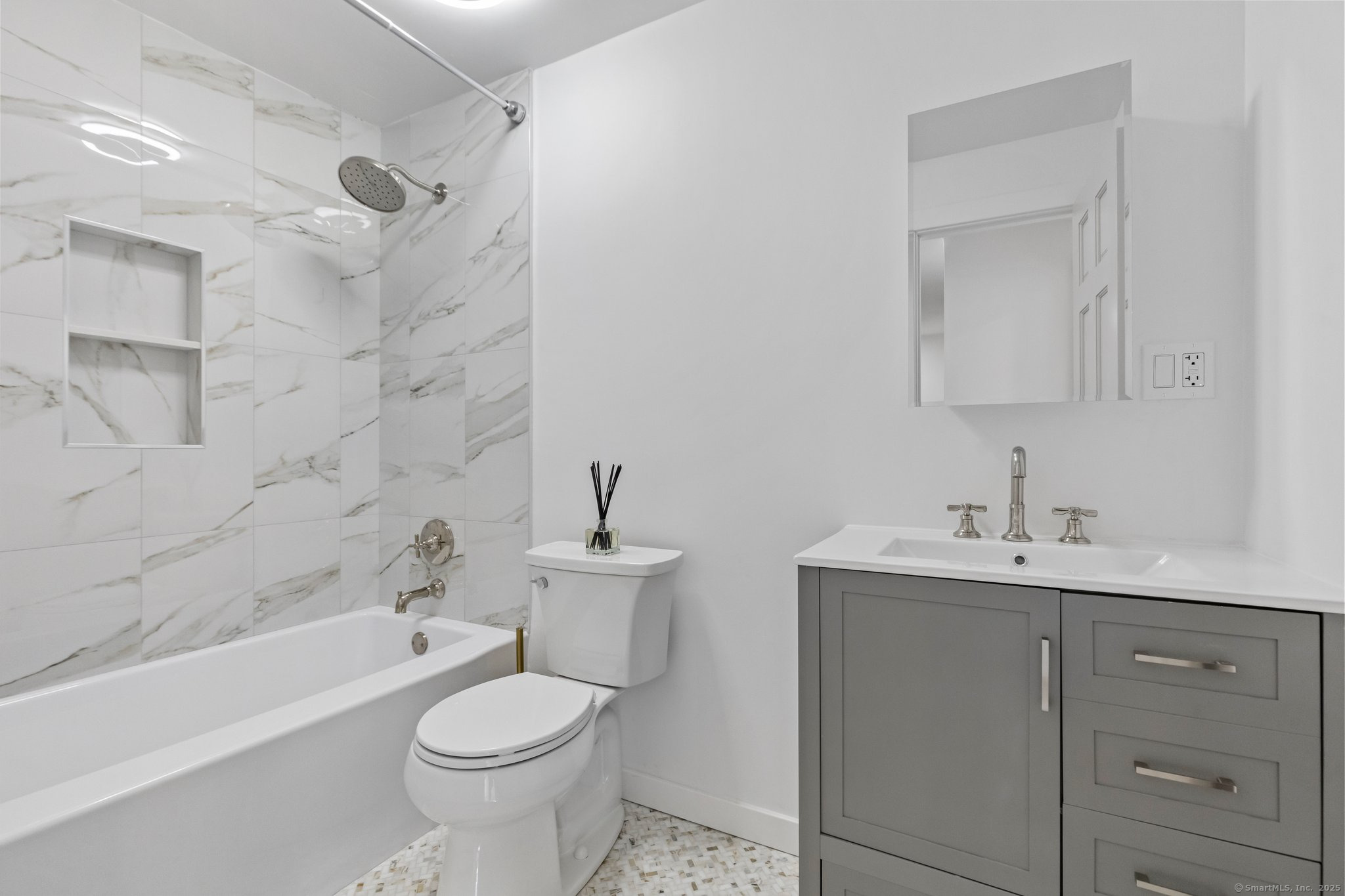 17 Avon Lane, Stamford, Connecticut image 17