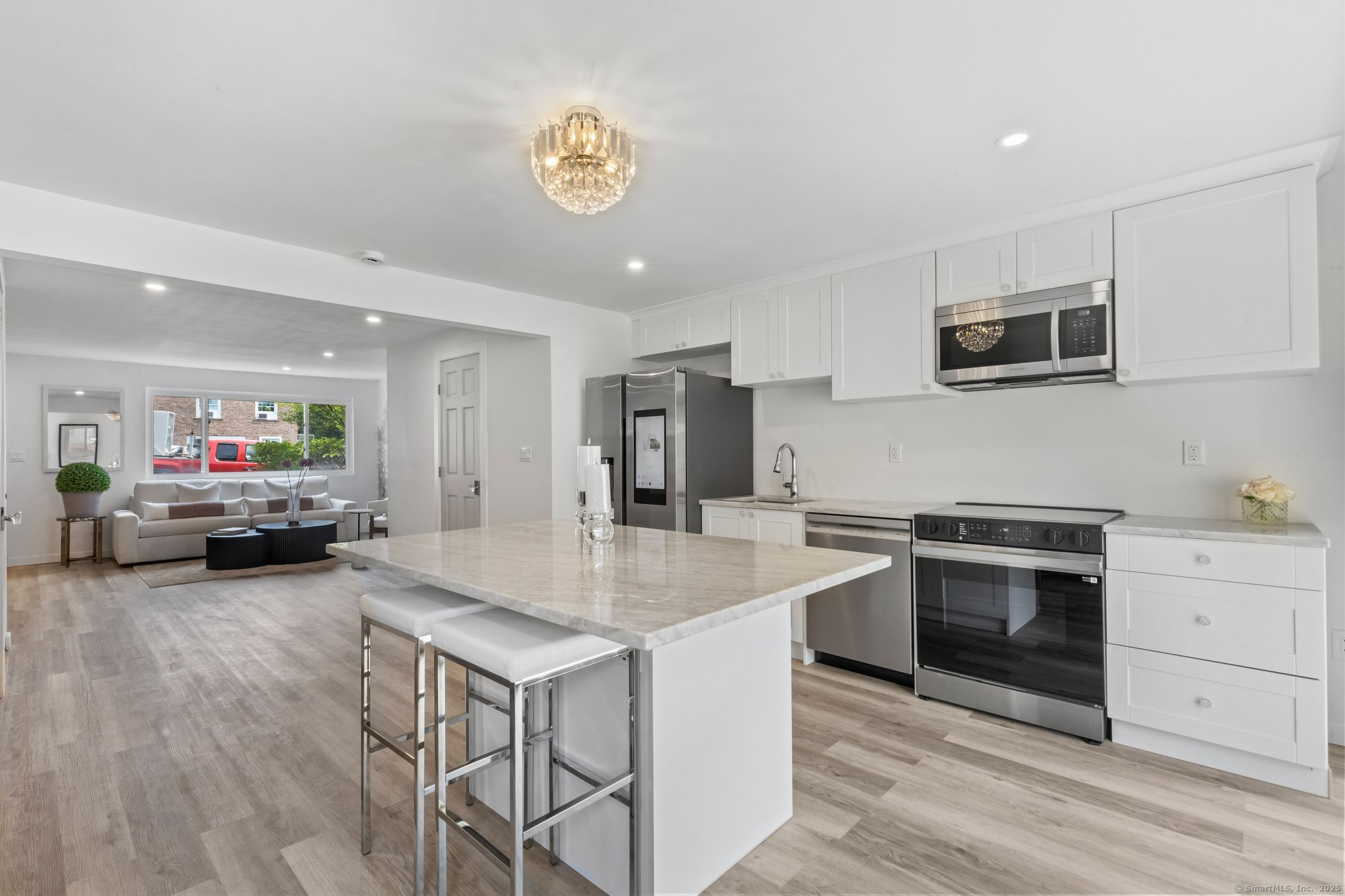17 Avon Lane, Stamford, Connecticut image 9