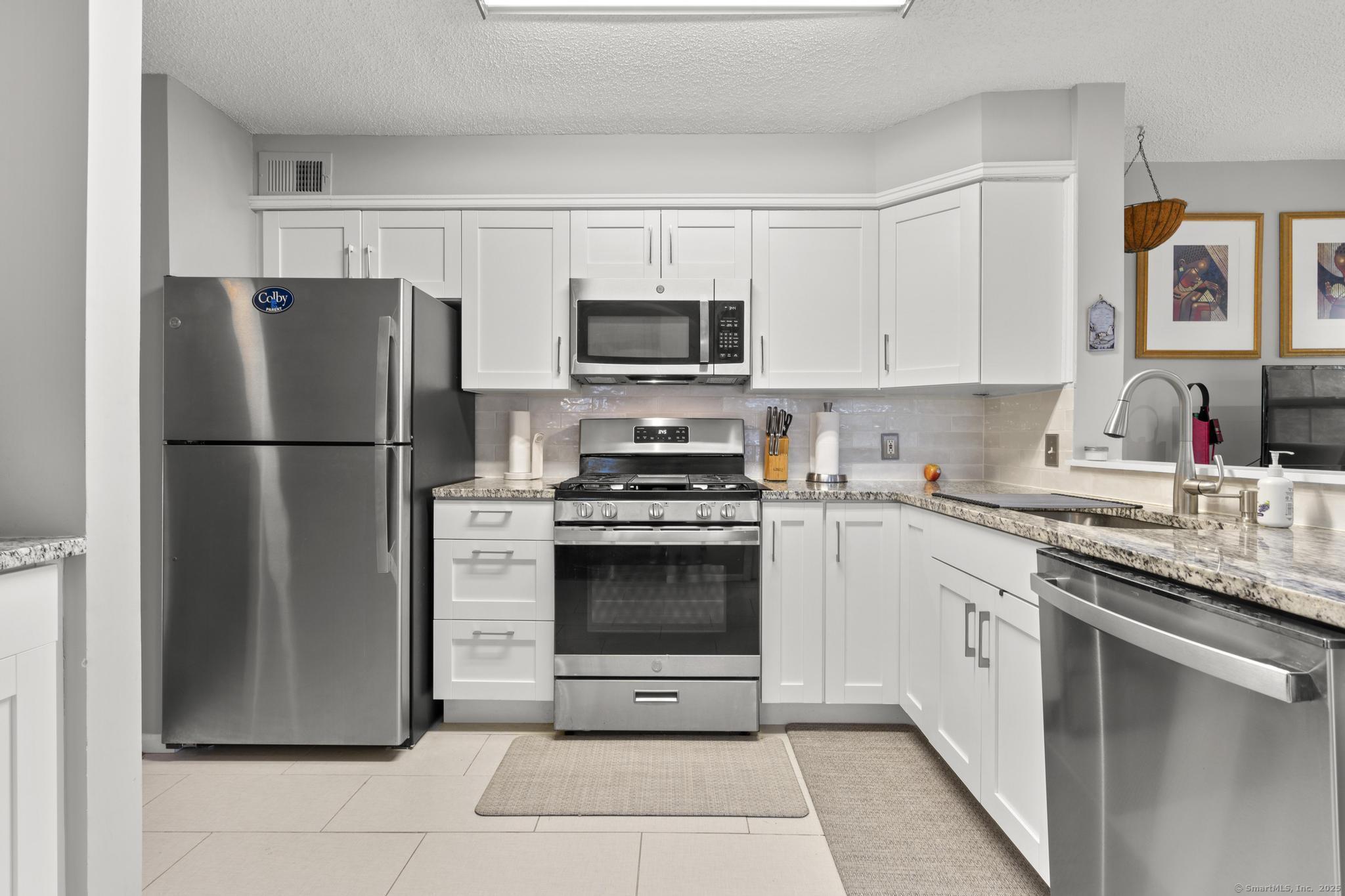 21 Rivendell Drive #21, Shelton, Connecticut image 8