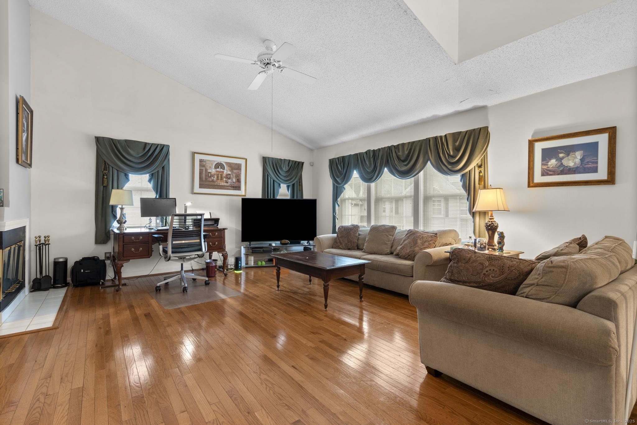 21 Rivendell Drive #21, Shelton, Connecticut image 13