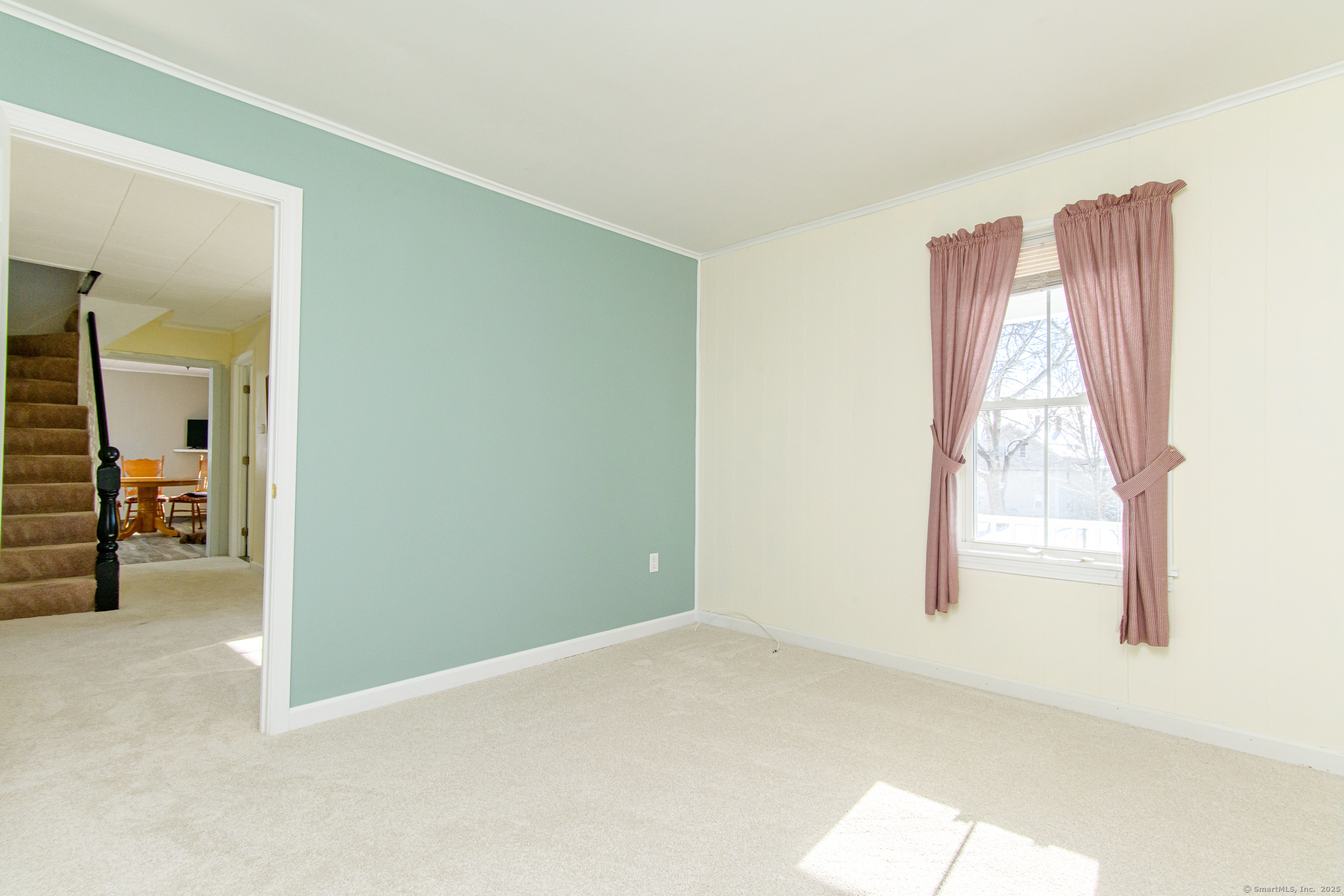 Putnam, Connecticut 06260, United States, 3 Bedrooms Bedrooms, ,2 BathroomsBathrooms,Residential,Pending,14920