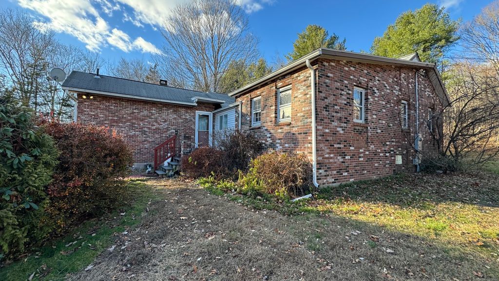 Photo of 337 Hampton Road, Chaplin, CT 06235 (MLS # 24141472)