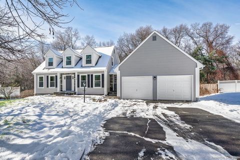 Photo of 16 Landing Circle, Windsor, CT 06095 (MLS # 24143352)