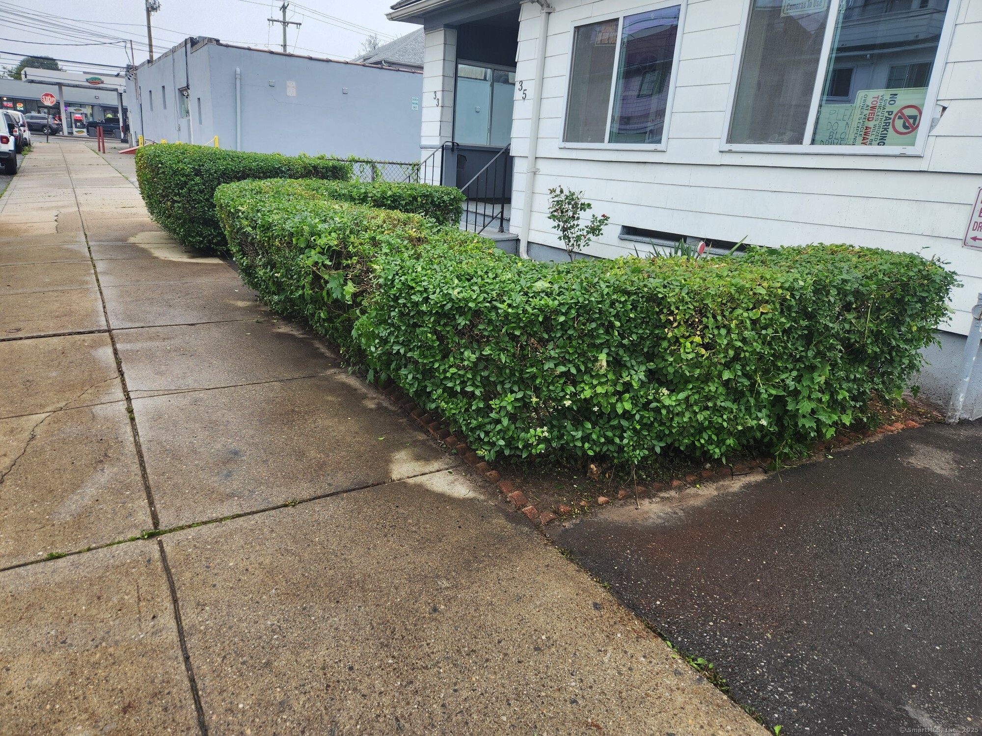 33 Jackson Avenue
