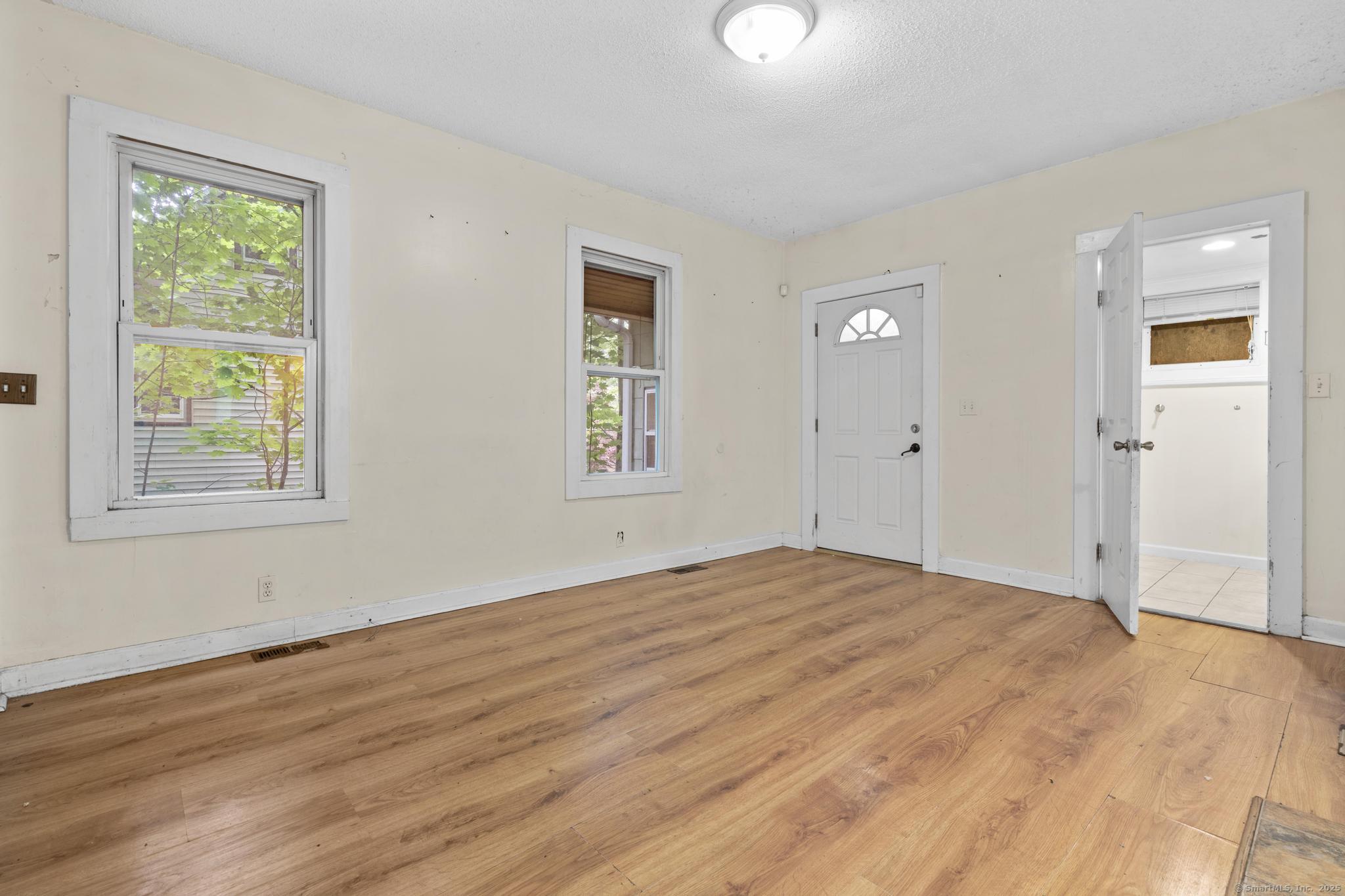 36 Bellevue Street, Waterbury, Connecticut image 10