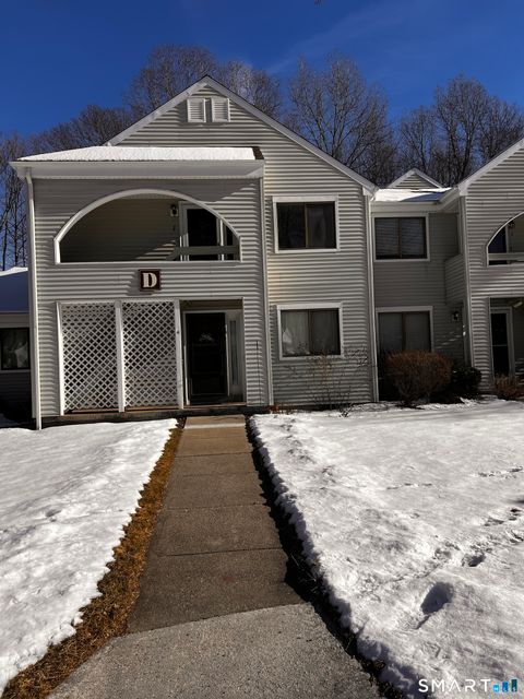 35 Nutmeg Road APT D1 Middlebury CT 06762