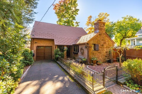Photo of 195 Fern Street, West Hartford, CT 06119 (MLS # 24216018)