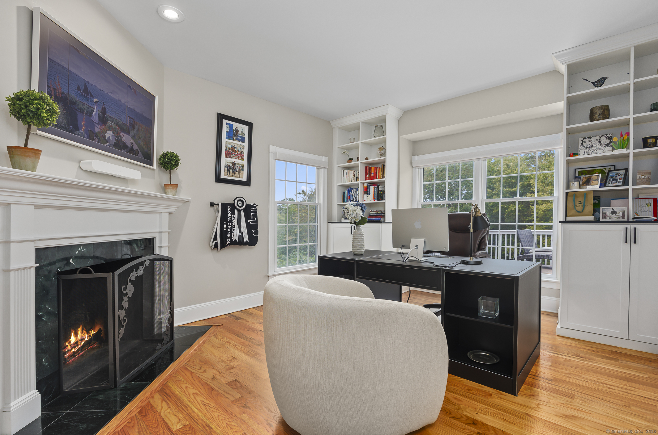 Ridgefield, Connecticut 06877, United States, 5 Bedrooms Bedrooms, ,4 BathroomsBathrooms,Residential,Pending,215361