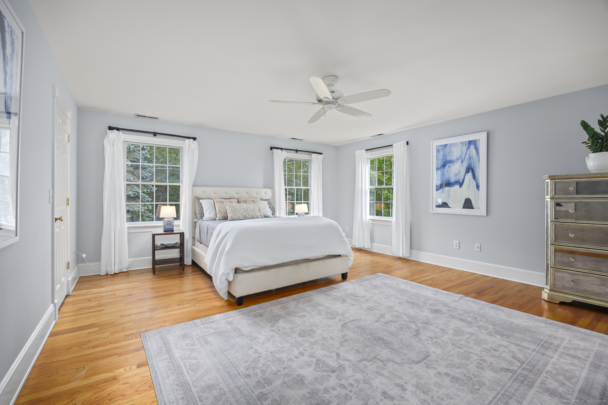 Ridgefield, Connecticut 06877, United States, 5 Bedrooms Bedrooms, ,4 BathroomsBathrooms,Residential,Pending,215361