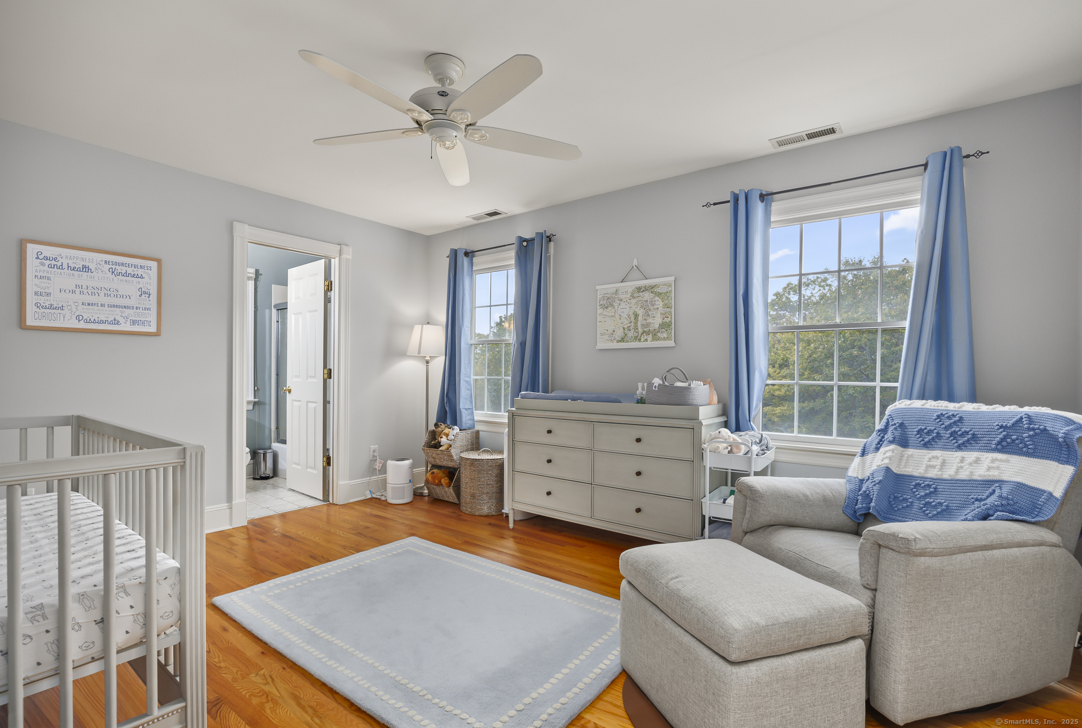 Ridgefield, Connecticut 06877, United States, 5 Bedrooms Bedrooms, ,4 BathroomsBathrooms,Residential,Pending,215361