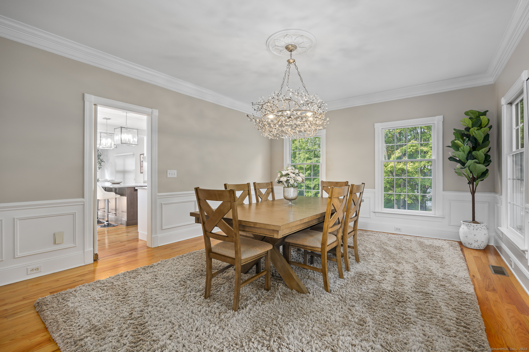 Ridgefield, Connecticut 06877, United States, 5 Bedrooms Bedrooms, ,4 BathroomsBathrooms,Residential,Pending,215361