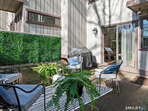 Tiny photo for 1 Talcott Ridge Road #F, Farmington, CT 06032 (MLS # 24168745)