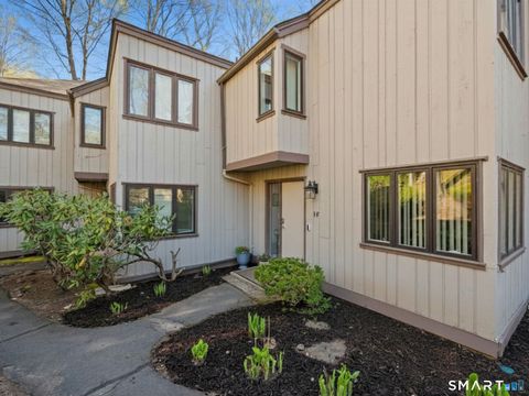 Photo of 1 Talcott Ridge Road #F, Farmington, CT 06032 (MLS # 24168745)