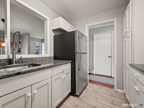 Tiny photo for 1 Talcott Ridge Road #F, Farmington, CT 06032 (MLS # 24168745)