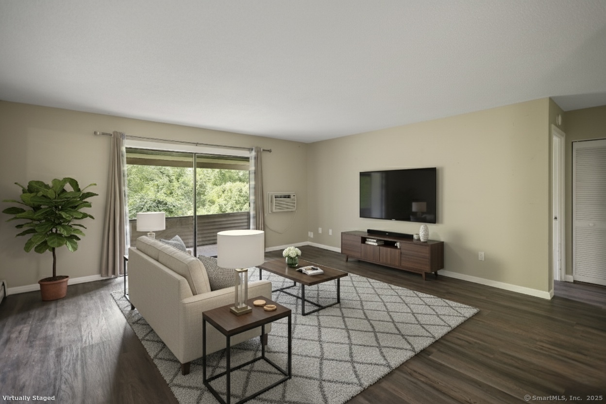 Vernon, Connecticut 06066, United States, 1 Bedroom Bedrooms, ,1 BathroomBathrooms,Residential,Pending,212925