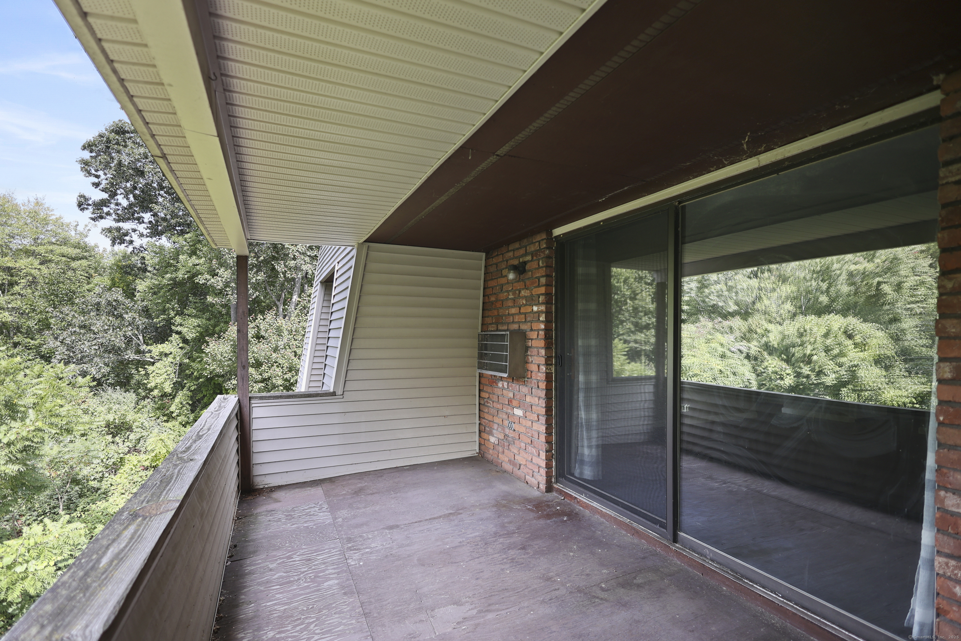 Vernon, Connecticut 06066, United States, 1 Bedroom Bedrooms, ,1 BathroomBathrooms,Residential,Pending,212925