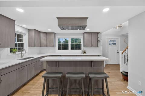Tiny photo for 45 Richmond Avenue, New Haven, CT 06515 (MLS # 24186892)