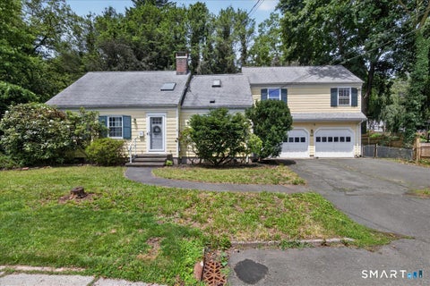 Homes For Rent - 45 Richmond Avenue<br/> New Haven, CT 06515