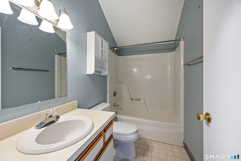 Tiny photo for 5 Staunton Court #B, Farmington, CT 06032 (MLS # 24188655)