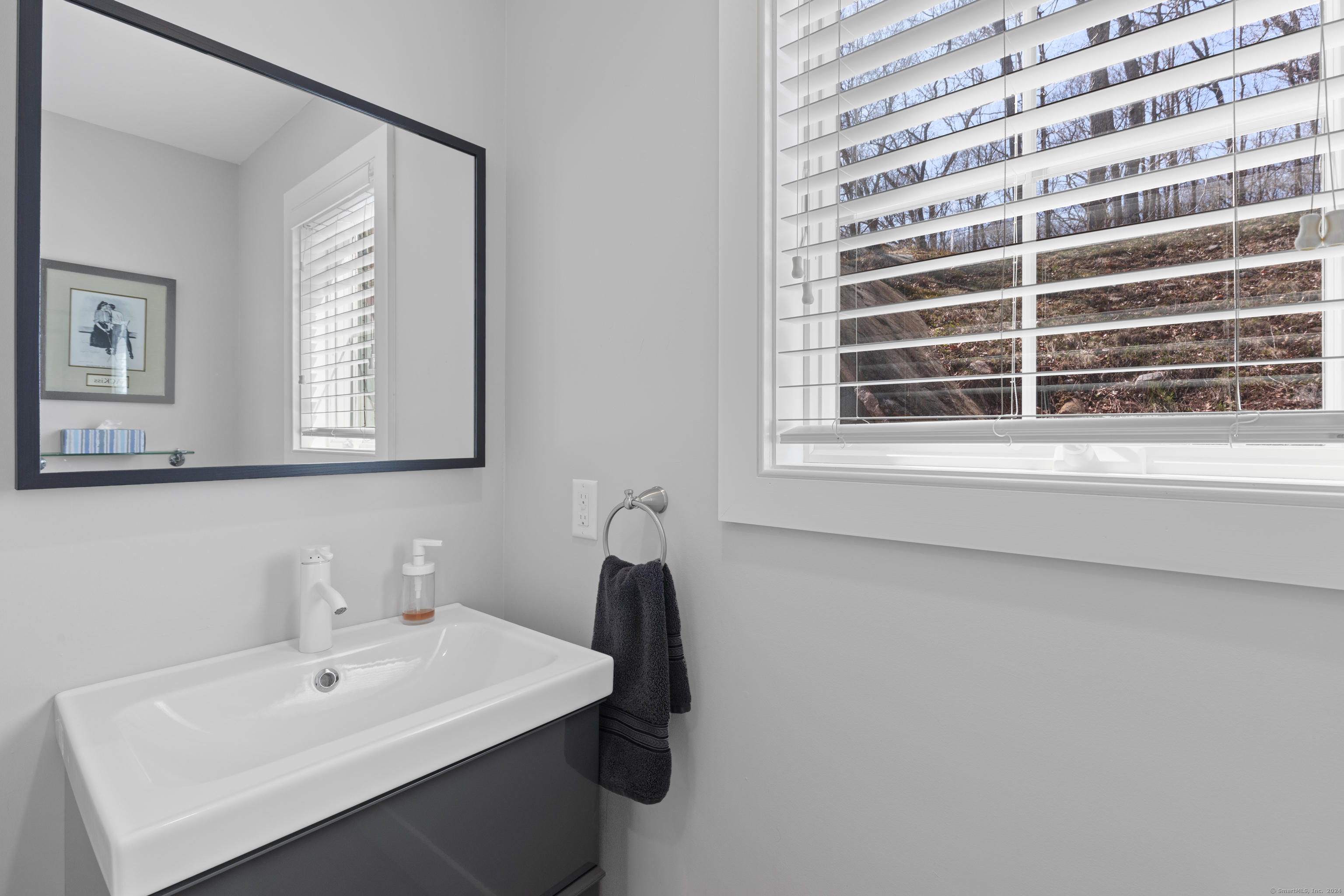 2 Primrose Ledge, Essex, Connecticut image 17
