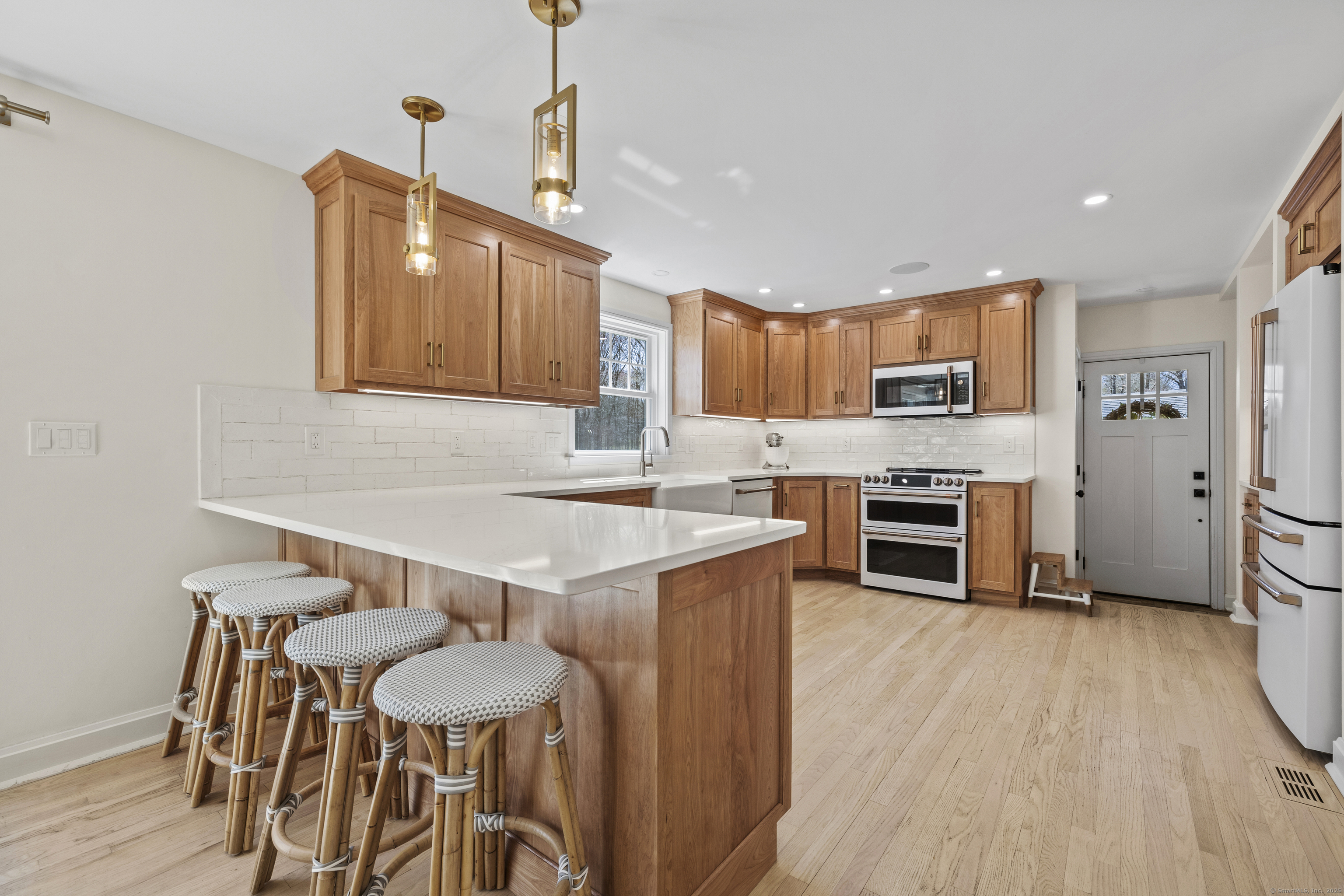 596 Bush Hill Road, Manchester, Connecticut image 14