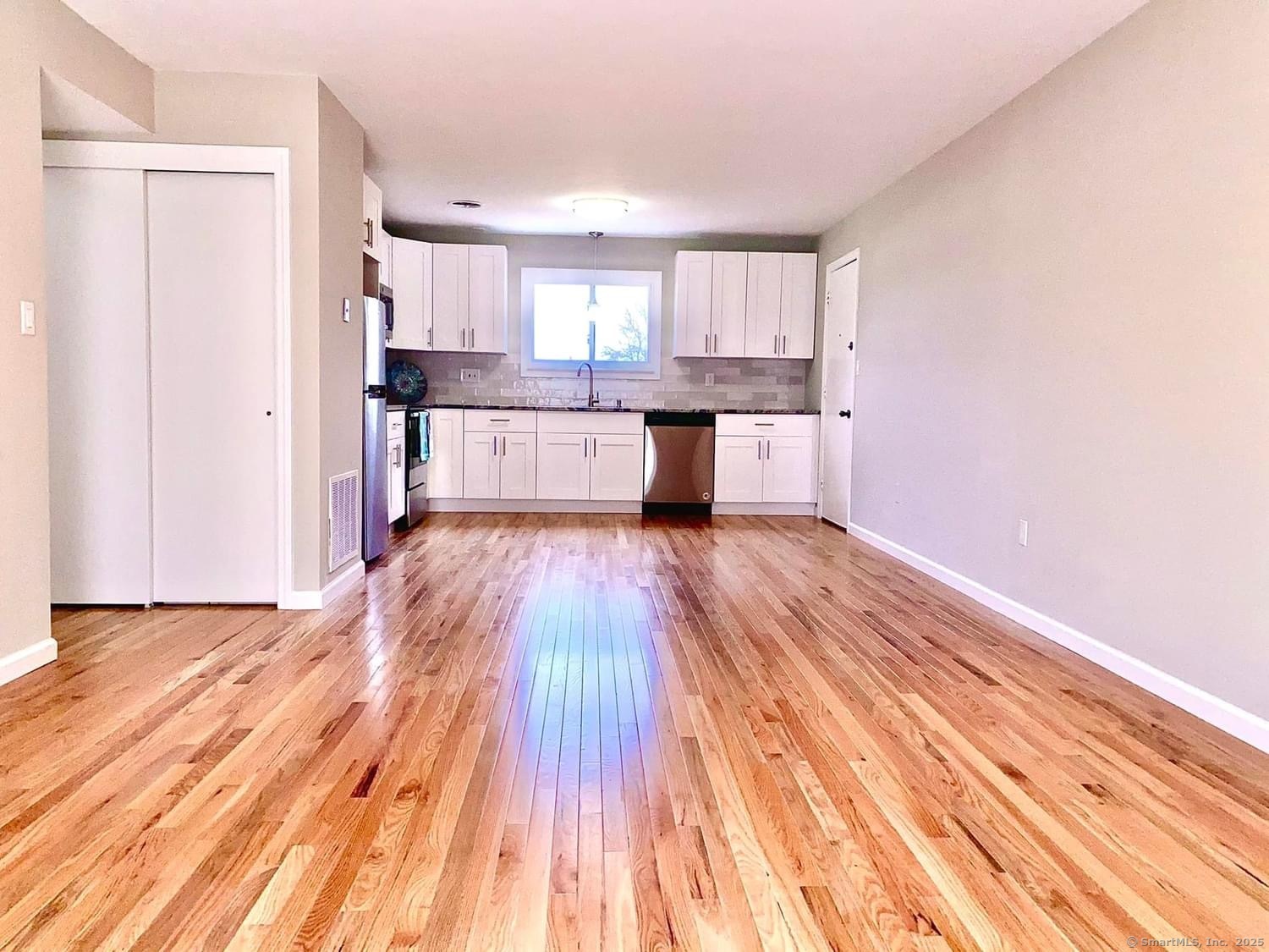 260 Richard Street APT 3