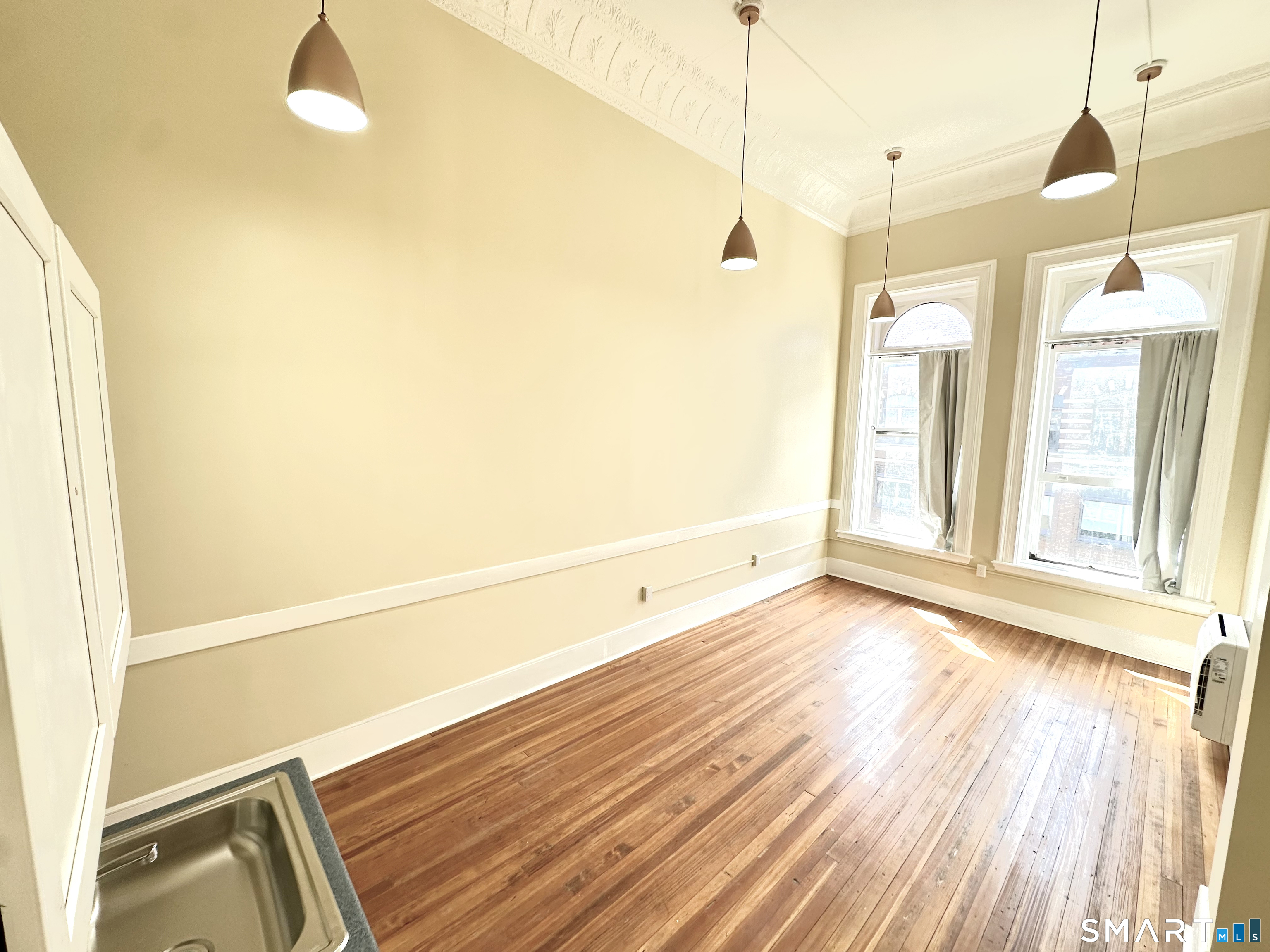 105 Bank Street 4A