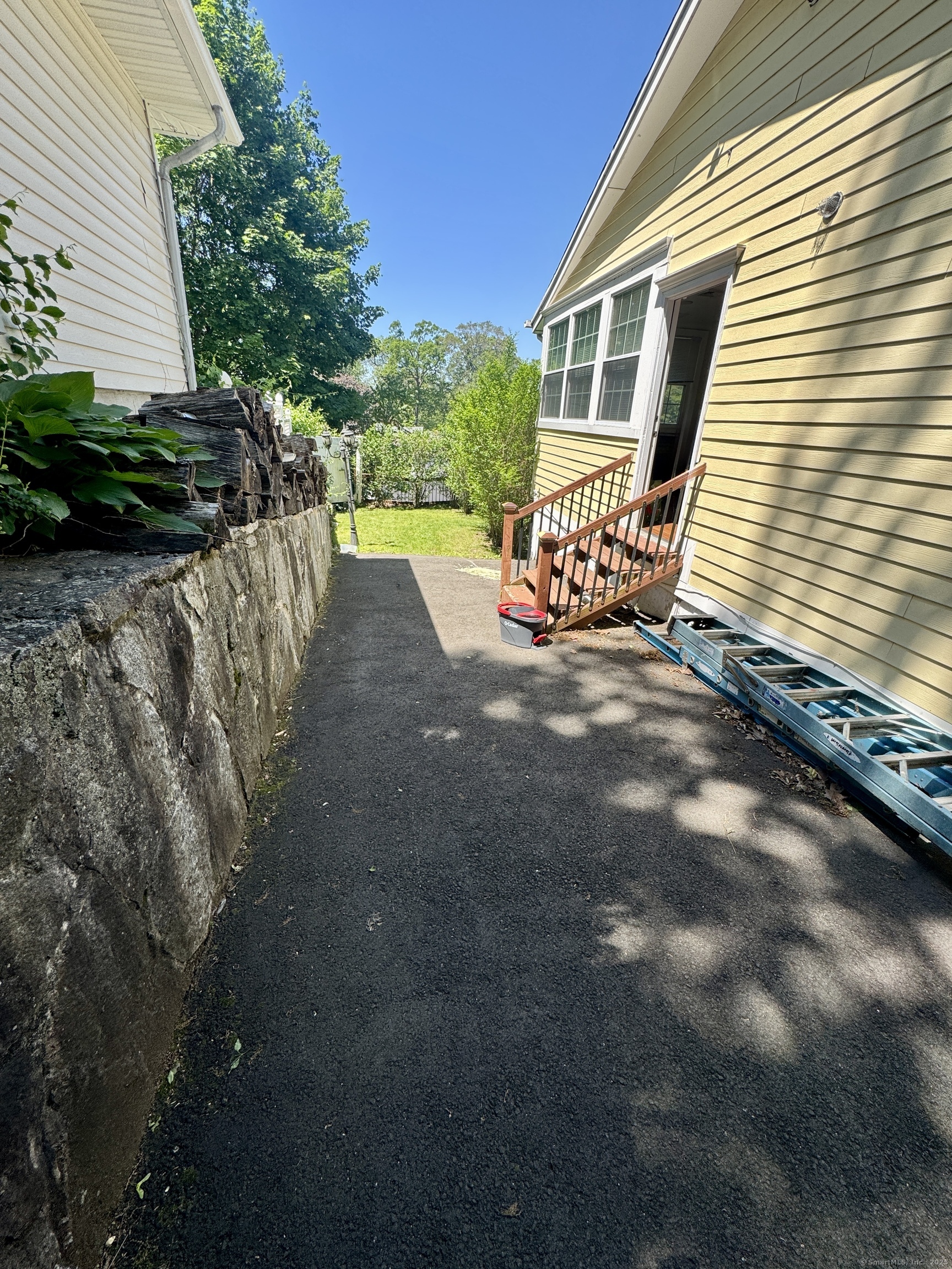 171 Dannell Drive, Stamford, Connecticut image 5