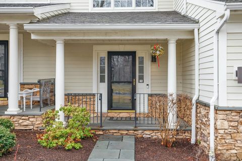 MLS: 24070498