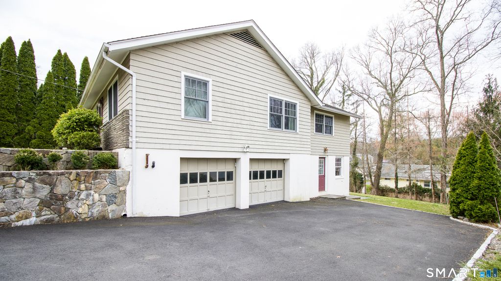 Photo of 575 Church Hill Road, Fairfield, CT 06825 (MLS # 24163901)