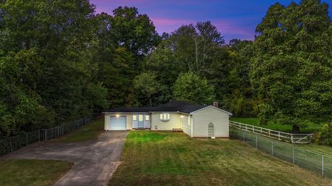 51 East Street North Suffield CT 06078