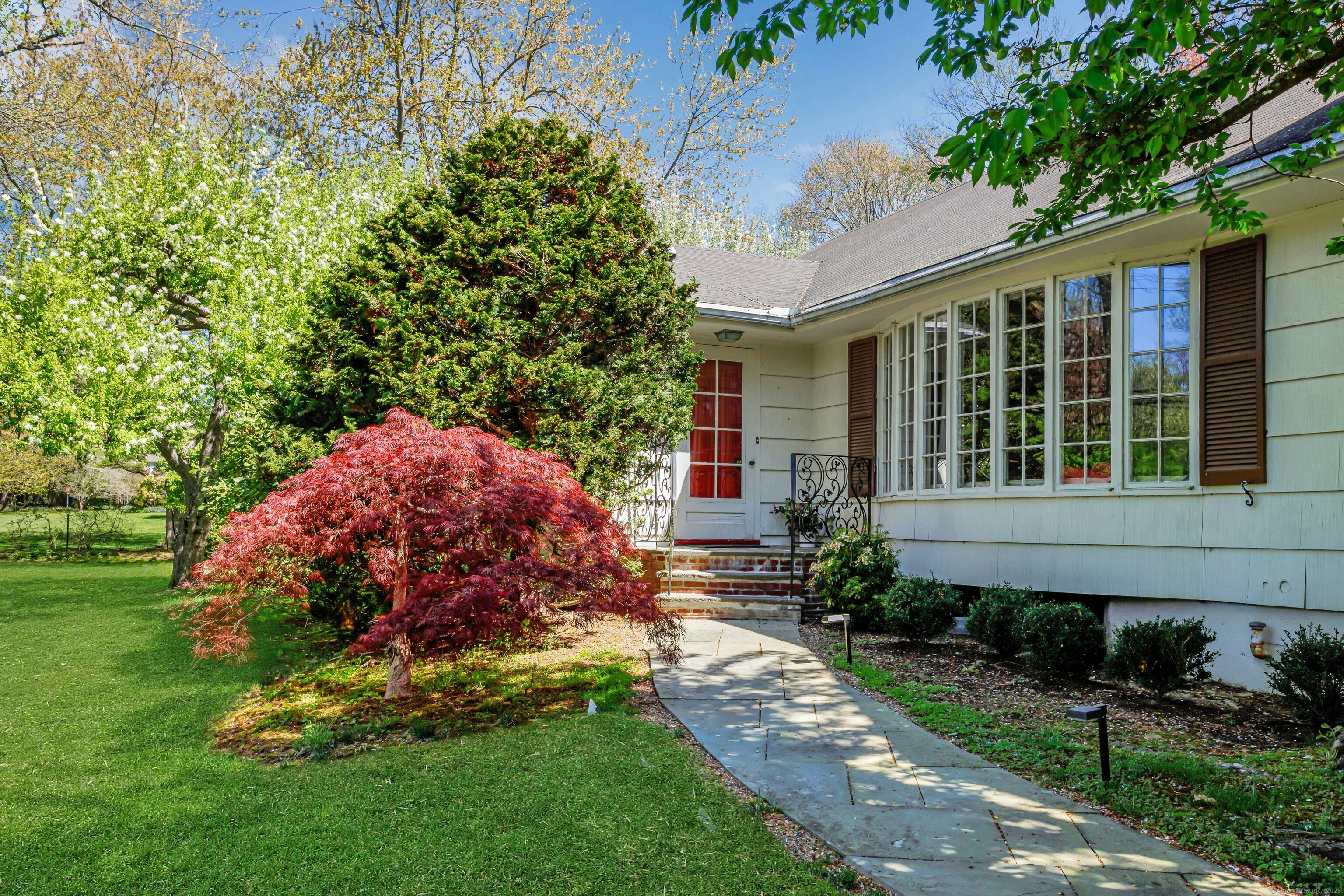 48 Nearwater Lane