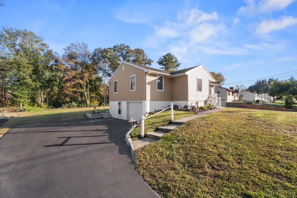 Photo of 343 Canterbury Turnpike, Norwich, CT 06360 (MLS # 24132218)