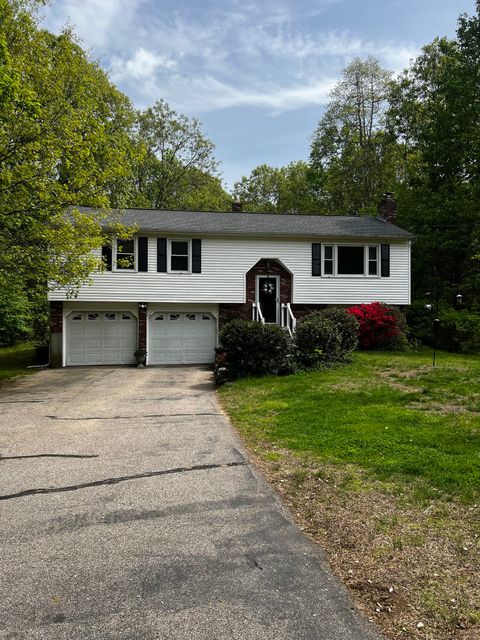 18 Doyle Road Montville CT 06370