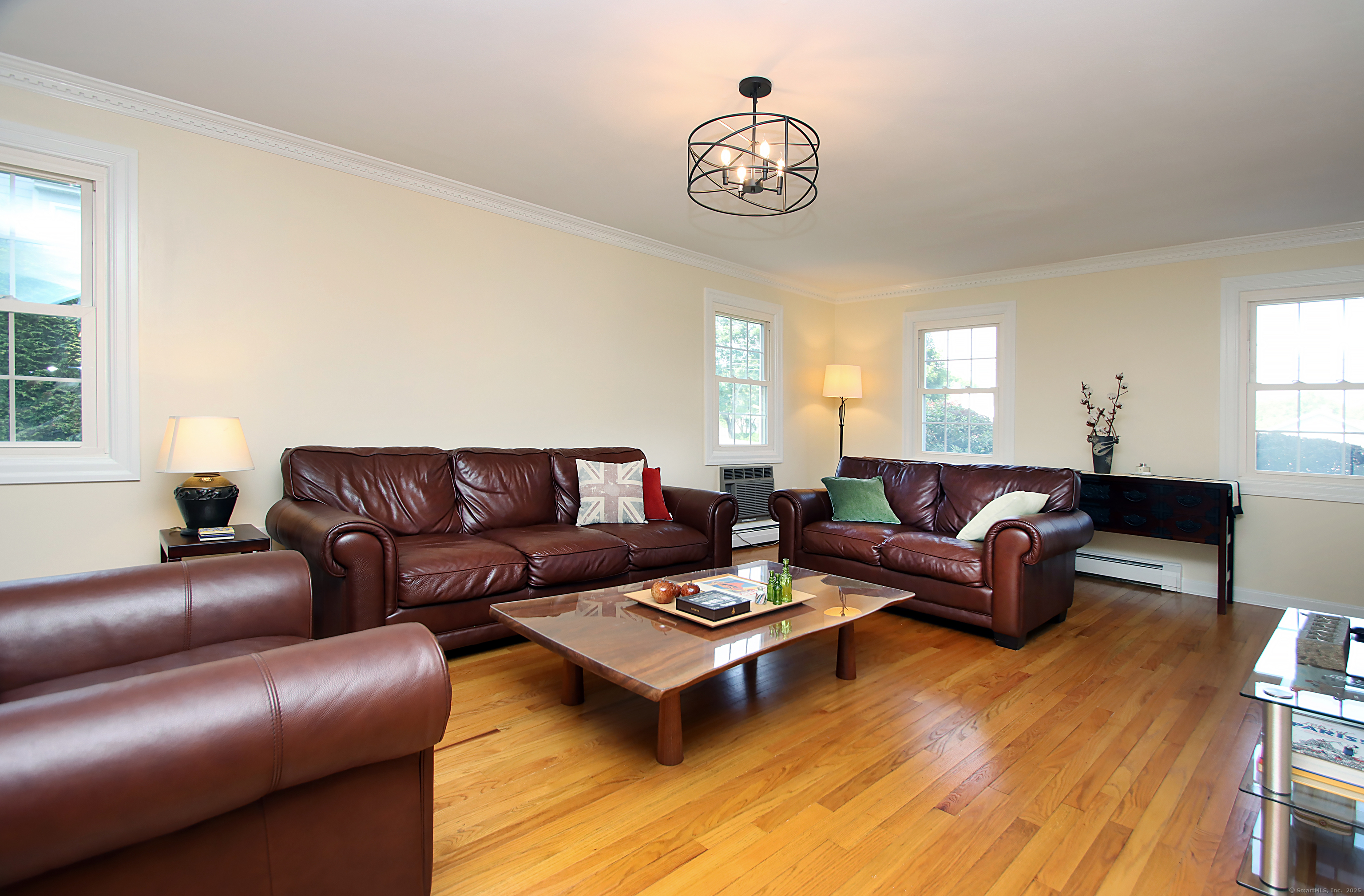 37 Lamplighter Lane