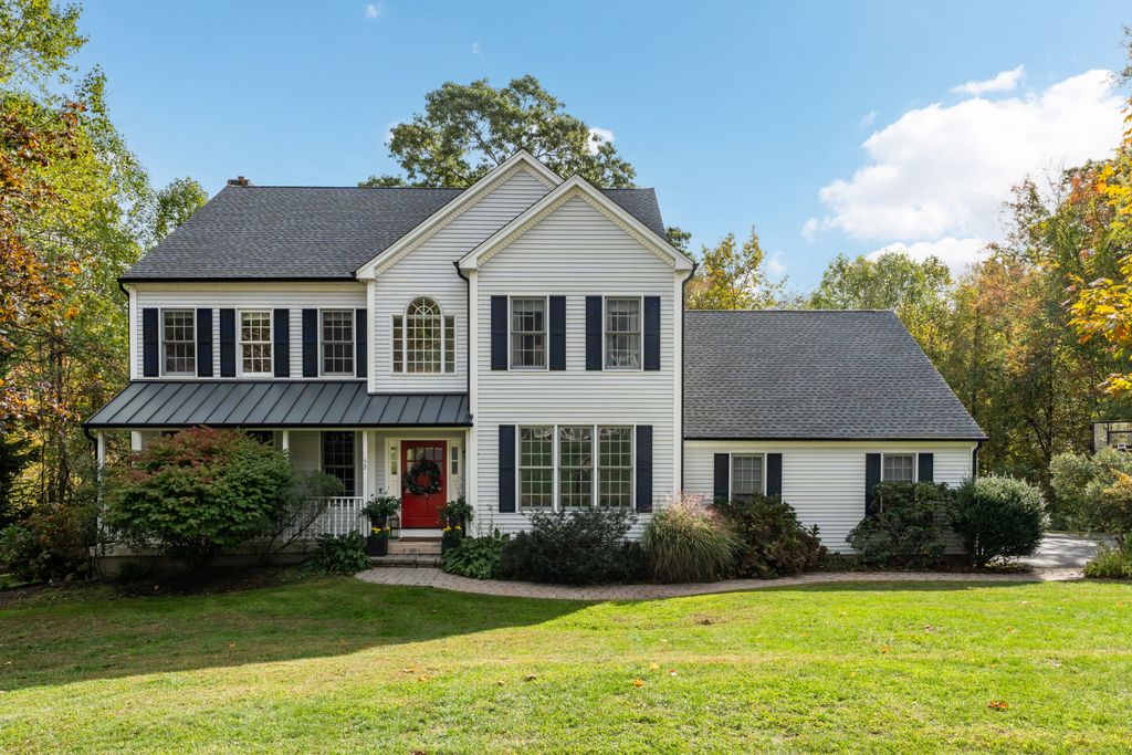 Photo of 52 Leighton Trail, Guilford, CT 06437 (MLS # 24134200)