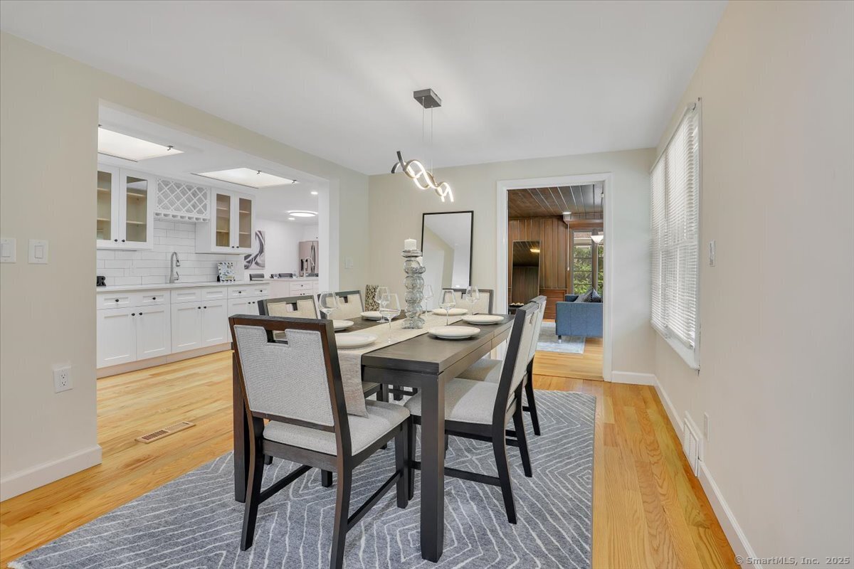 11 W Ridge Drive, West Hartford, Connecticut image 10