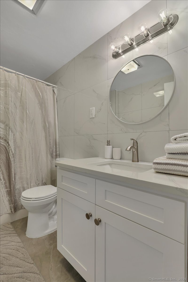 11 W Ridge Drive, West Hartford, Connecticut image 21