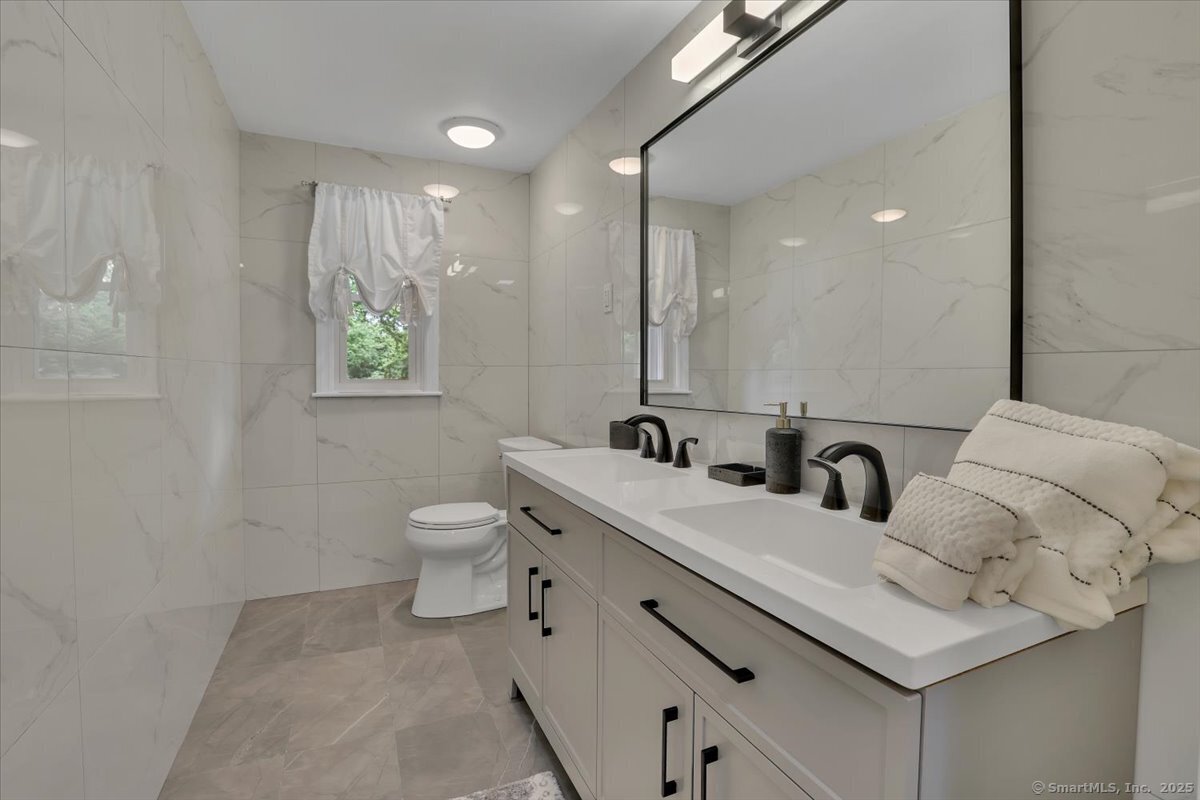 11 W Ridge Drive, West Hartford, Connecticut image 29