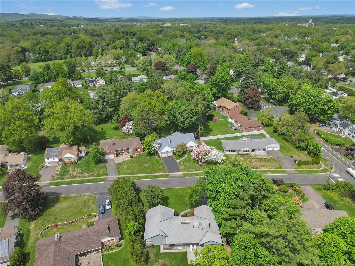 11 W Ridge Drive, West Hartford, Connecticut image 37