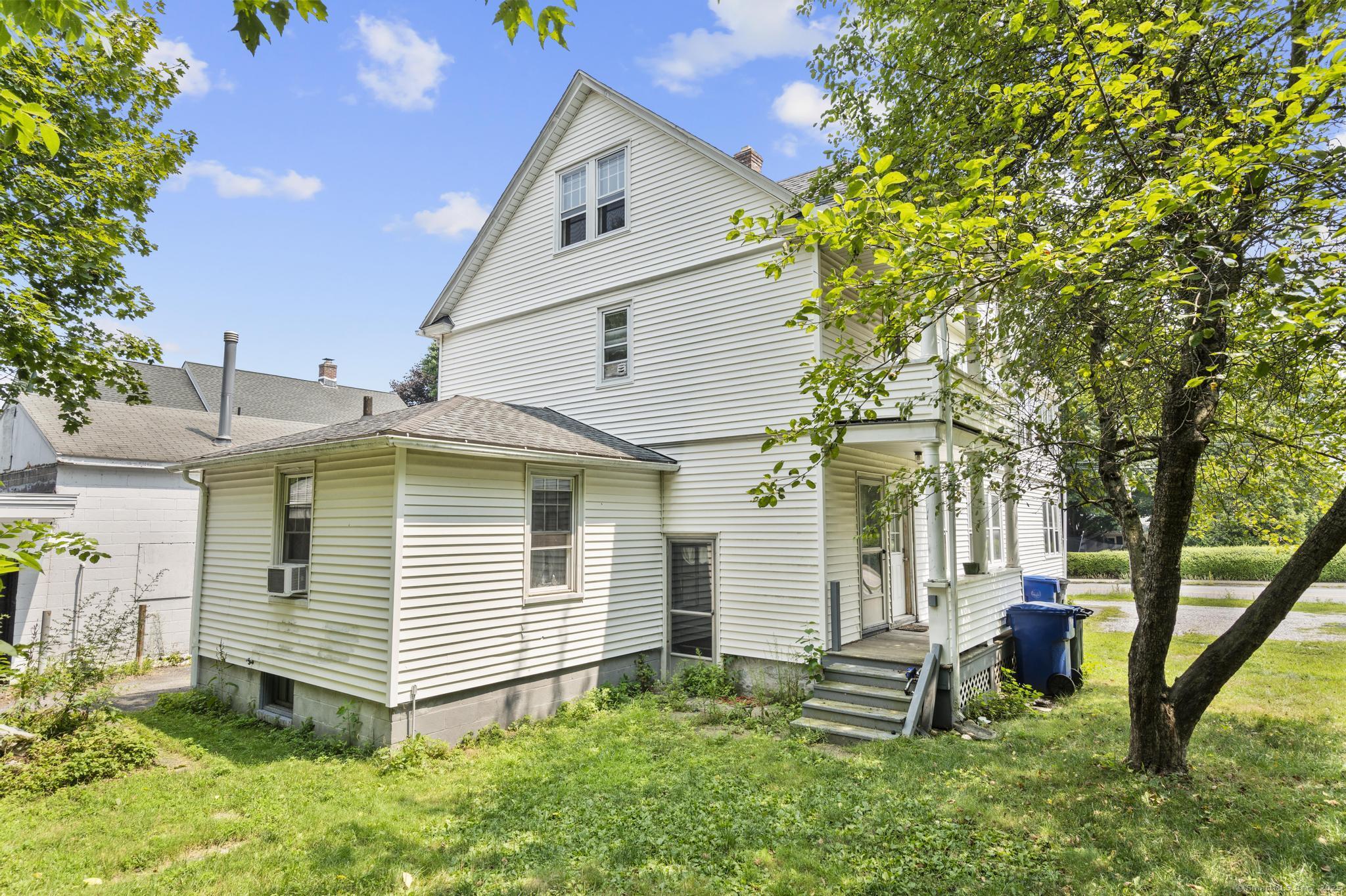 210 New Litchfield Street