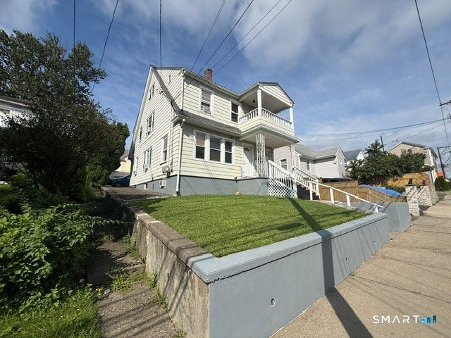 1031 Lindley Street