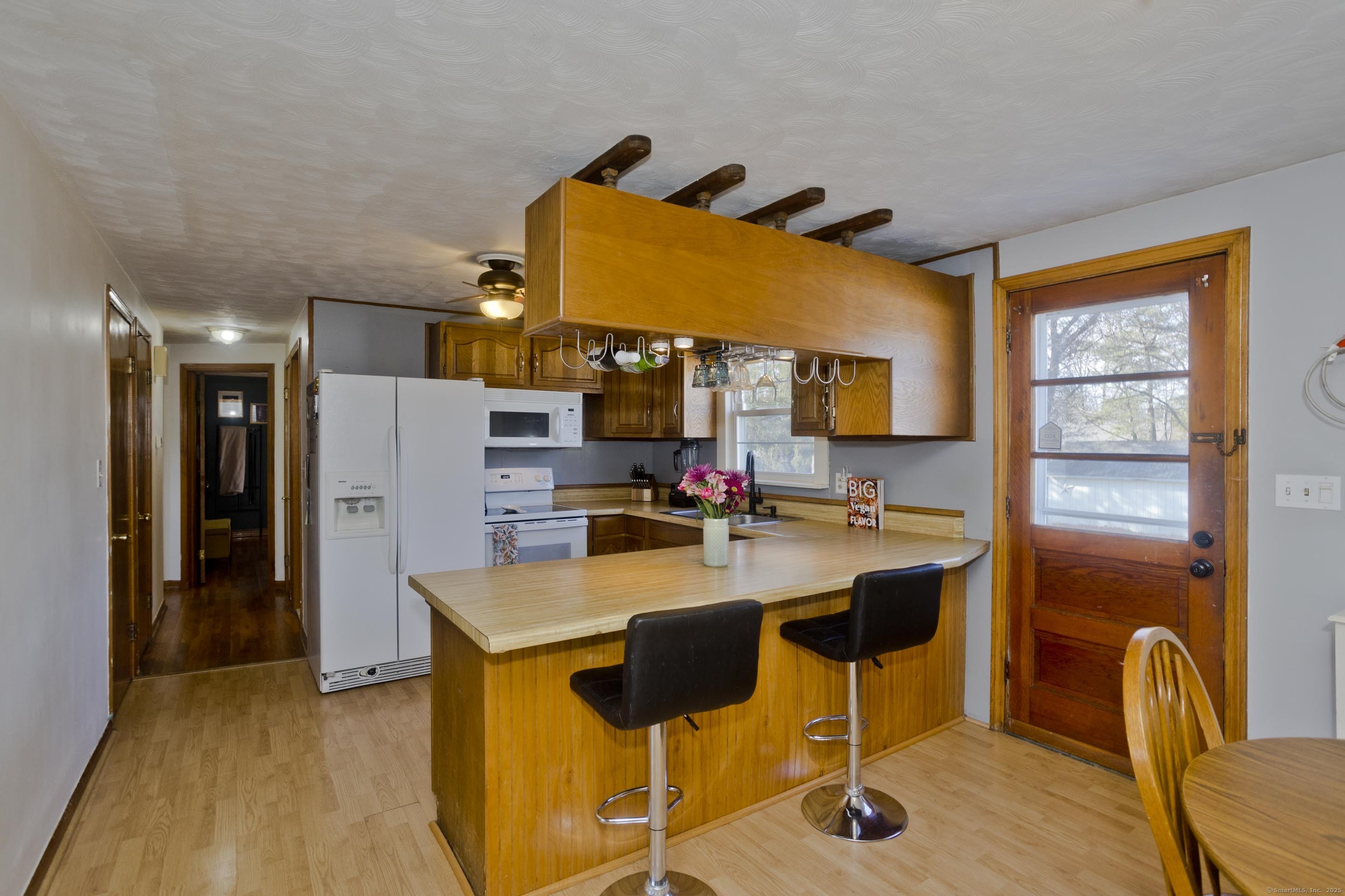 4 Conlin Drive, Enfield, Connecticut image 8